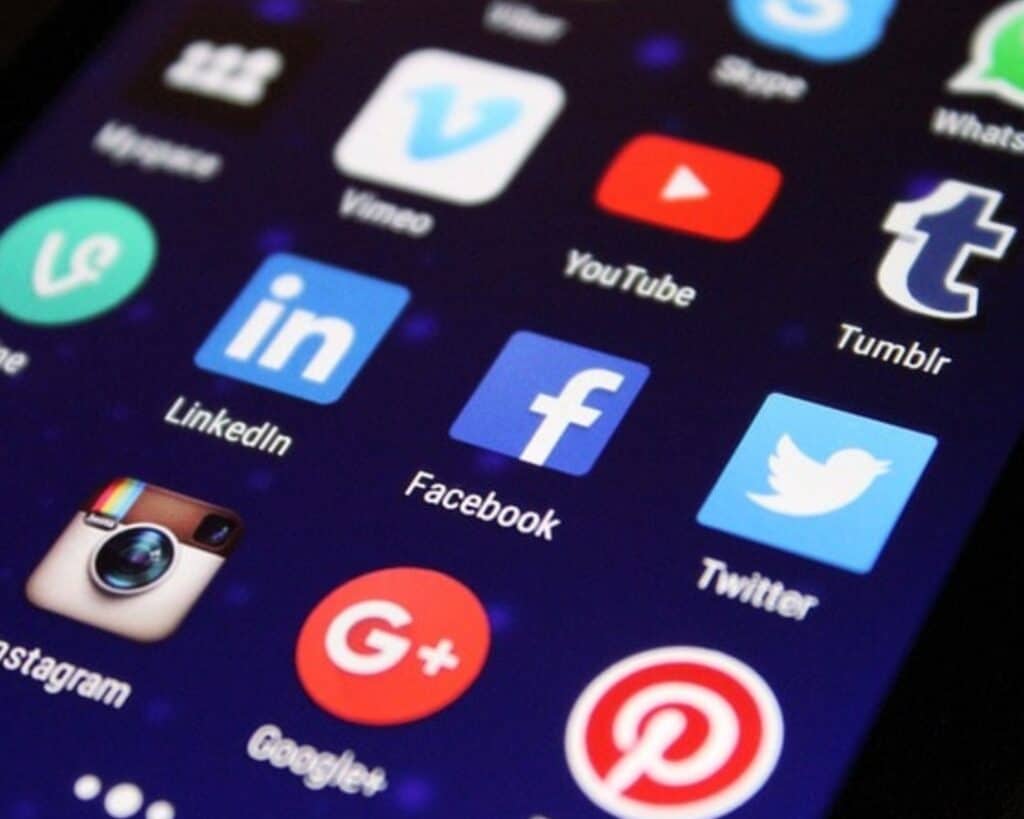 Are-You-Addicted-to-Social-Media-5